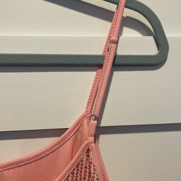 Pink sequined tank with adjustable spaghetti straps Perfect for Valentine’s Day - Picture 6 of 6